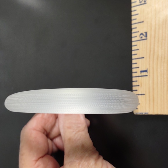 Fabulous Lucite Bangle Bracelets - Picture 7 of 7